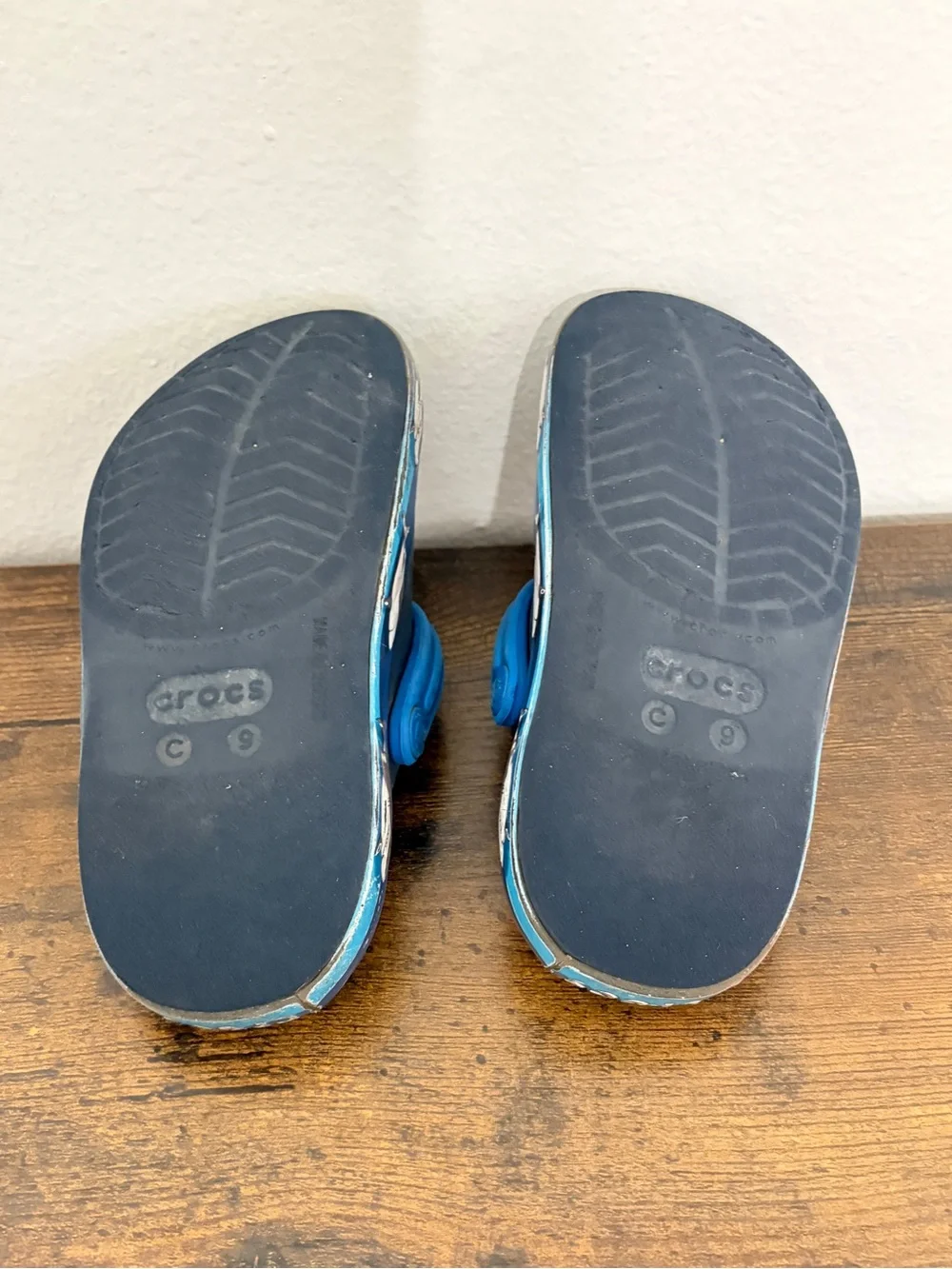 CROCS Kids Shark Clogs in Navy and Bright Blue